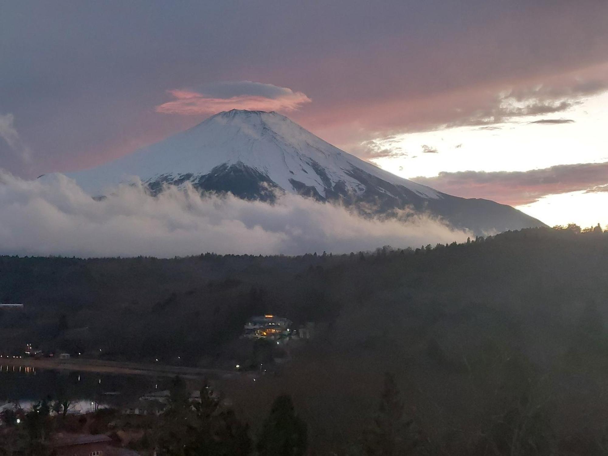 Rokumeikan Hills Яманакако Экстерьер фото